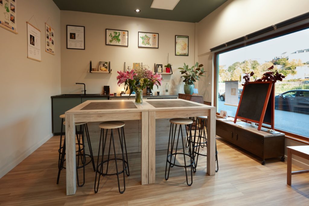 Espace convivial à la fromagerie